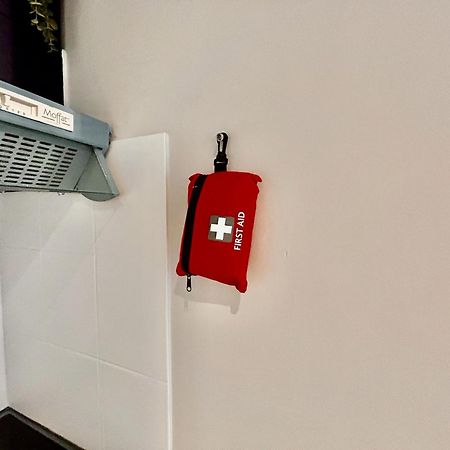 Acton Elizabeth Line Hotel Лондон Екстериор снимка
